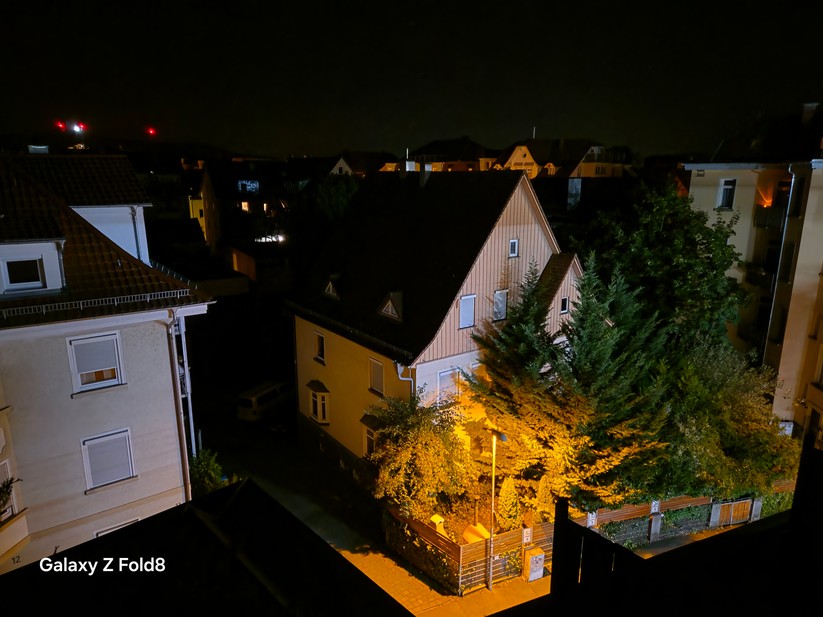 Samsung Galaxy Z Fold 8: Hauptkamera bei Nacht