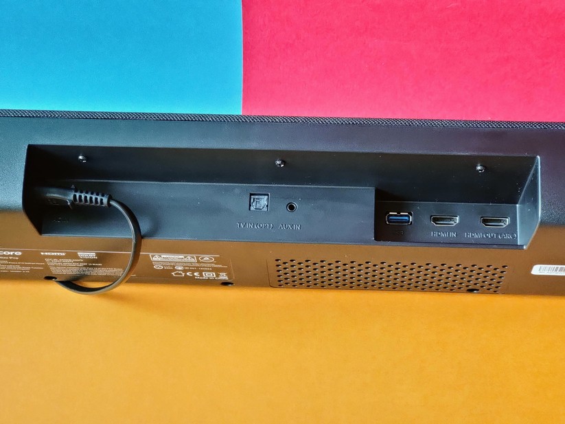 Für ihre Preisklasse bietet sie viele Anschlüsse.