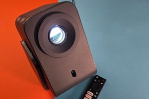  Full-HD-Beamer mit Google TV & Netflix für 270 € ist zu dunkel