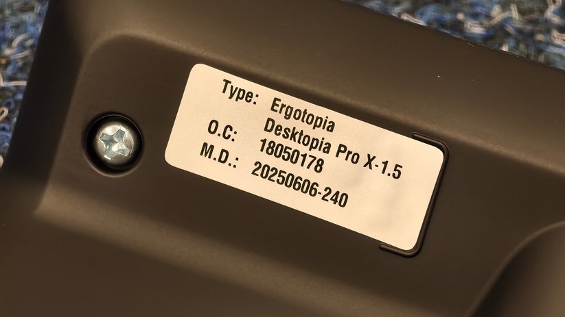 Ergotopia Desktopia Pro X