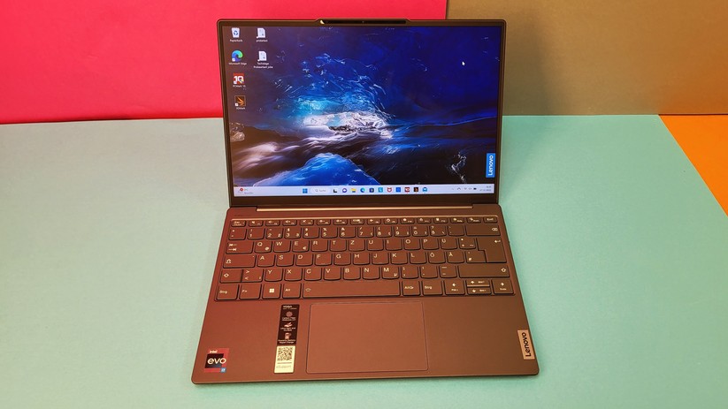 Lenovo Yoga Slim 7 Carbon (13IAP7)