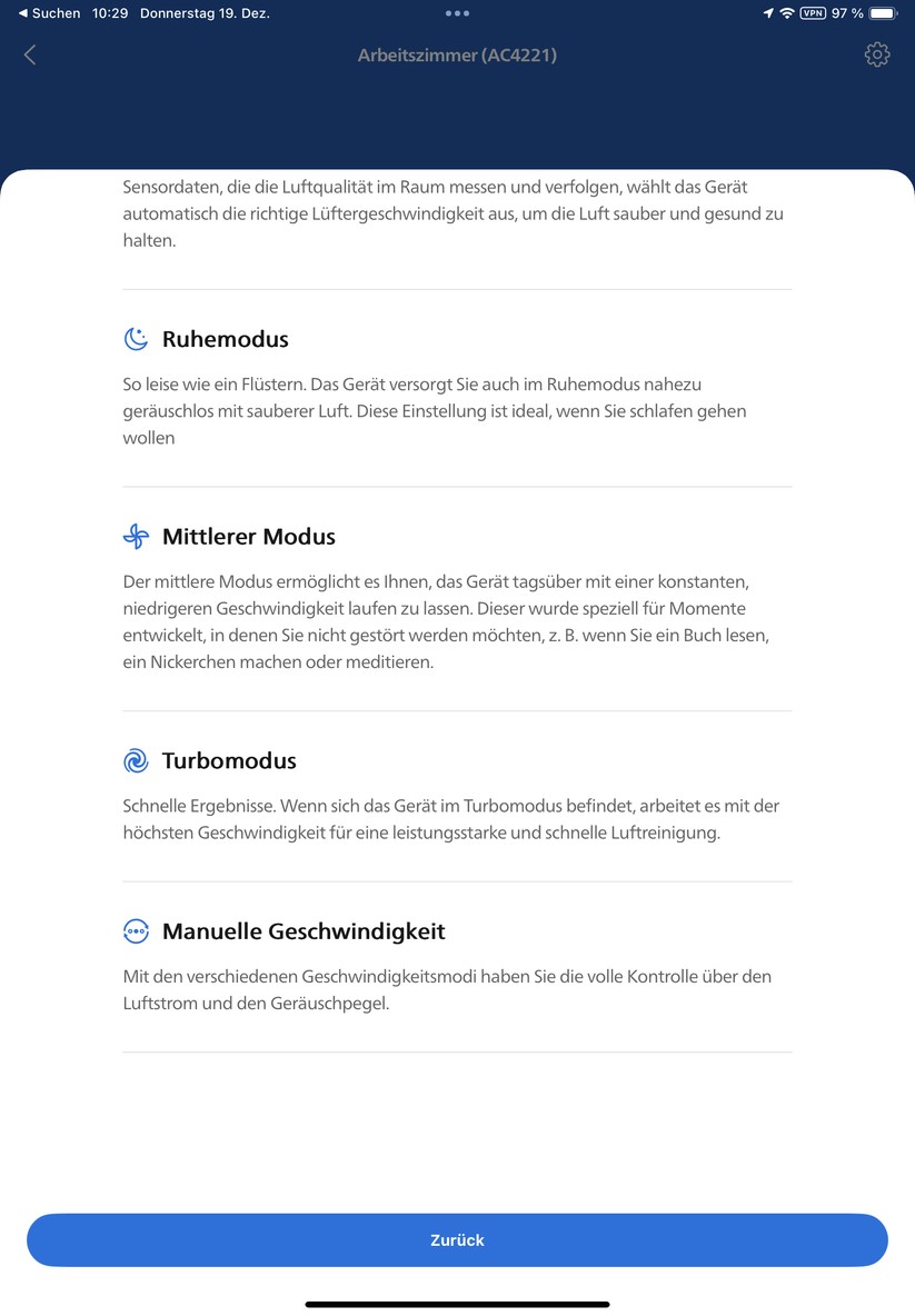 Mit der App Air+ können Anwender den Philips-Lufteiniger nicht nur einfach steuern und Zeitpläne anlegen. Sie bietet auch Informationen zur Funktionsweise des Geräts und zur Luftqualität. Außerdem integriert sie das Benutzerhandbuch und erläutert die Vorgehensweise für Reinigung und Austausch der Filter. 