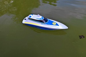  Ferngesteuertes Boot für Anfänger ab 29 Euro