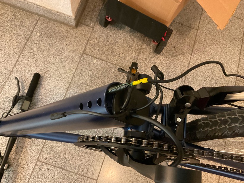 Accolmile E-Road: Klappern des Akkus beseitigen