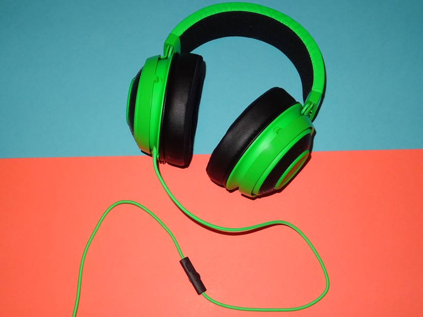 Der grüne Look ist hip, aber auch Geschmacksache. Alternativ bietet Razer eine schwarze Edition an.
