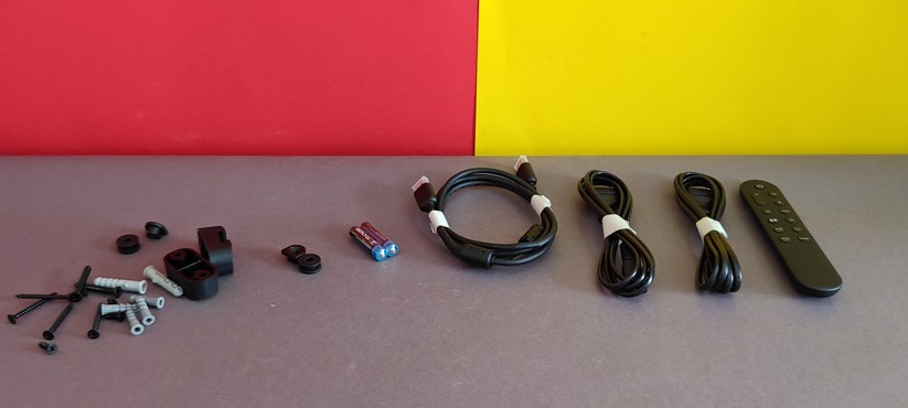 JBL Bar 800MK2: Soundbar mit Subwoofer und Akku-Rear-Speakern