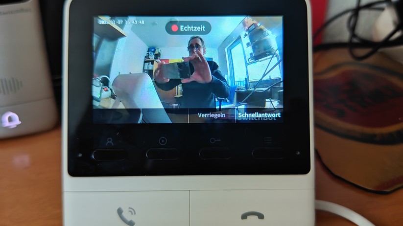 Switchbot Türklingel mit Kamera und Monitor