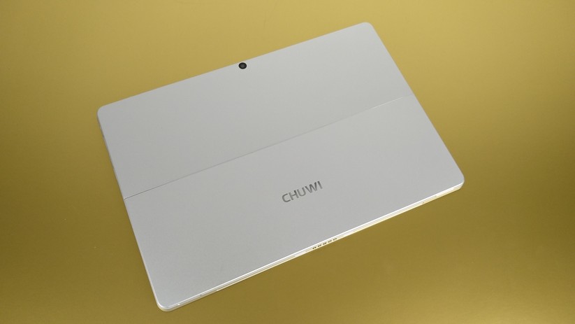 Optik und Haptik gefallen uns, die Verarbeitungsqualität ist gut.