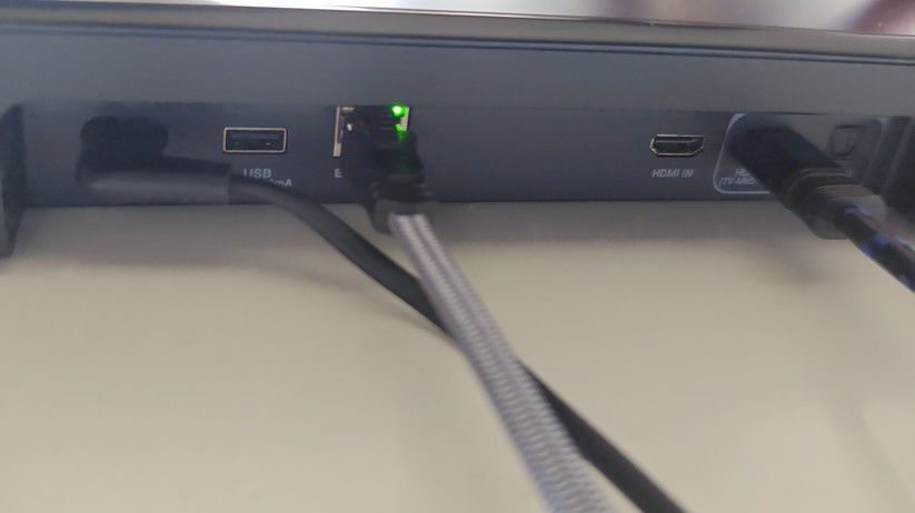 JBL Bar 800MK2: Soundbar mit Subwoofer und Akku-Rear-Speakern