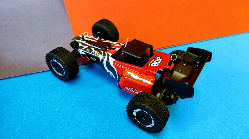 Ferngesteuerte FPV-Autos