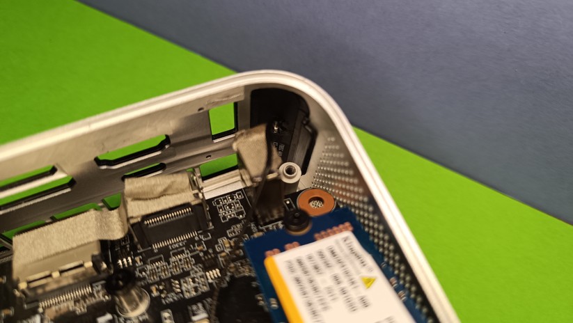 Minisforum M1 Pro – Bilderstrecke