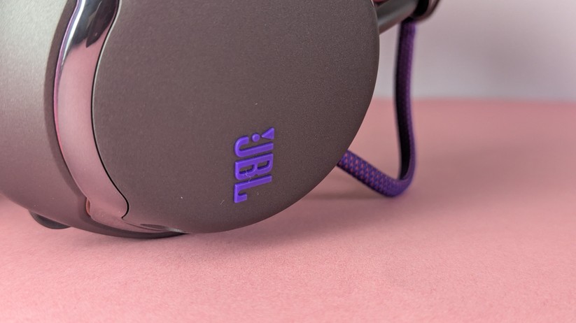 JBL Quantum 950 - Bilder  