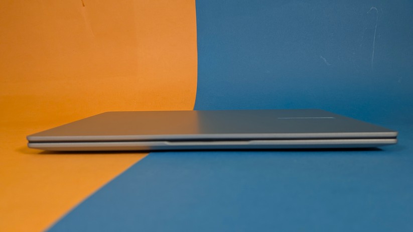 Asus Expert Book PM1 – Bilderstrecke