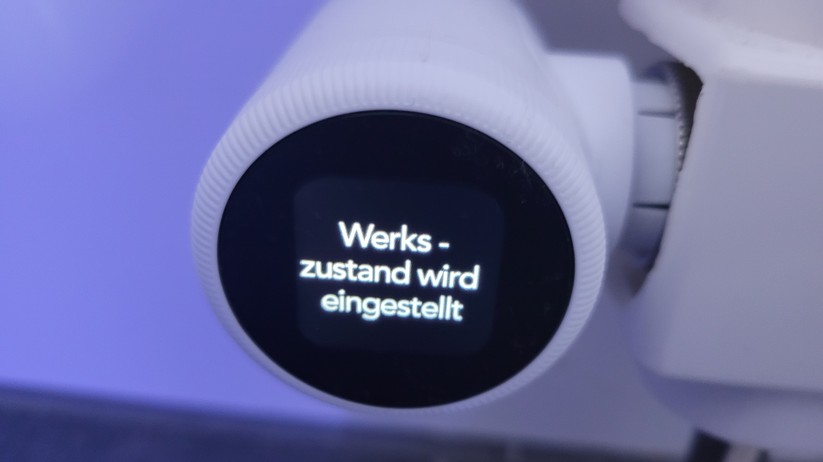  Dank Matter und Thread ist das smarte Heizkörperthermostat kompatibel mit vielen Smart-Home-Zentralen.