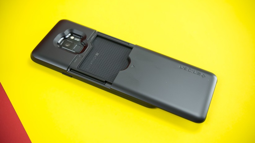 Spigen Slim Armor