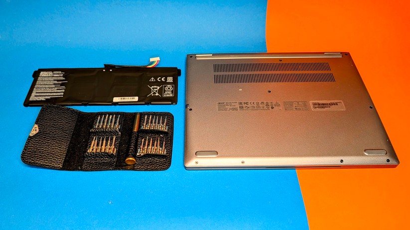 Laptop-Akku tauschen – Bilderstrecke