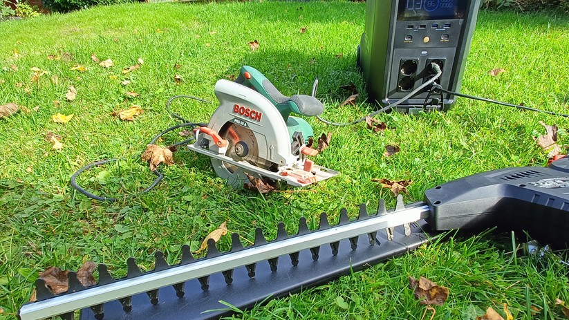Die teure Ecoflow Delta Pro versorgt auch mit starke Werkzeuge mit hoher Leistung.