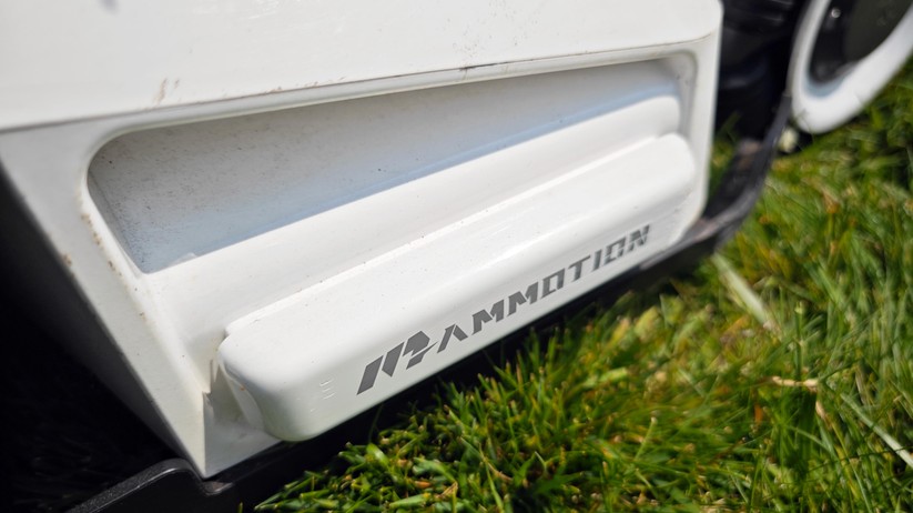Mammotion-Luba-AWD-3000-08