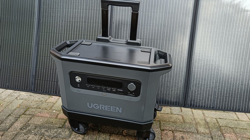 Ugreen Powerroam 2200