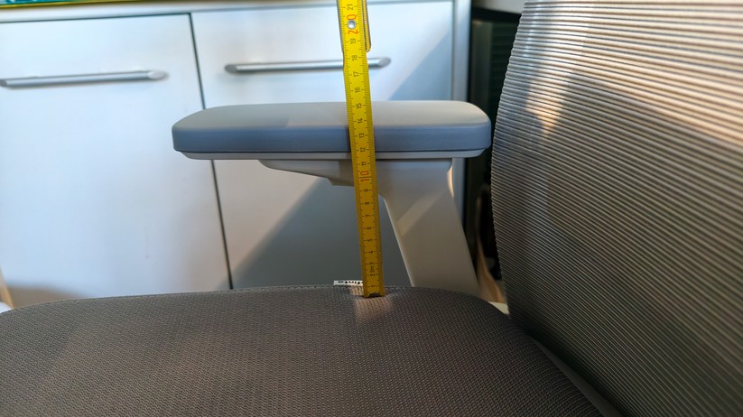 Ofinto Ergonomischer Bürostuhl Active mit Kippfunktion