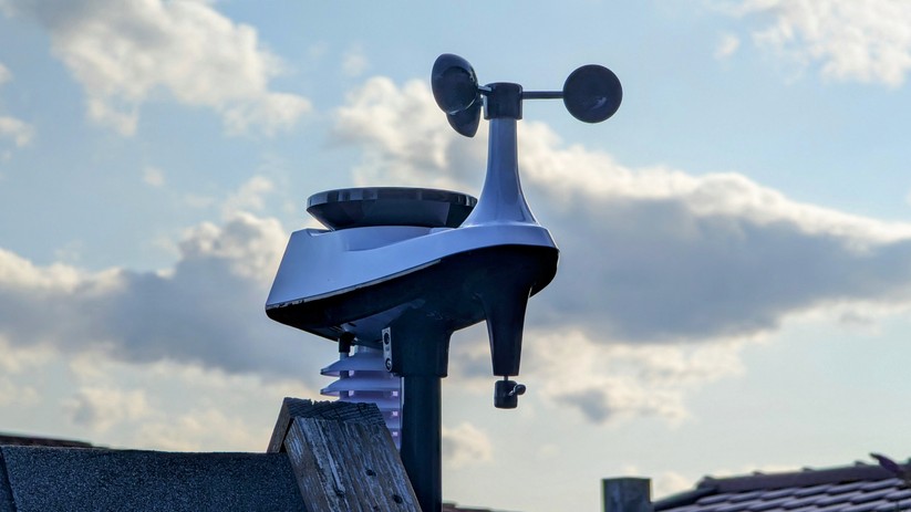 Pearl Wetterstation infactory FWS-1200 mit abgebrochenem Windrichtungsmesser