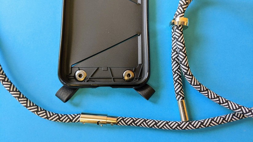 Die Schlaufen sind beim Hang-On-Case fest vernietet.