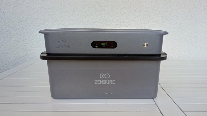 Zendure Solarflow 2400 AC im Test: Modularer AC-Speicher mit 86 % Wirkungsgrad und bis zu 17,28 kWh