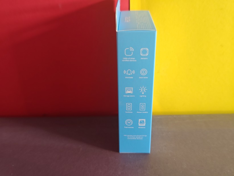 Der neue V4-Hub ist deutlich flotter als der Vorgänger V3-Hub. Außerdem bietet er mehr RAM und auch mehr Speicherplatz. Letzteres ist etwa wichtig, wenn man viele Geräte im Einsatz hat und für die lokale Ausführung entsprechende Edge-Treiber auf der Zentrale installieren möchte. Der V4-Hub unterstützt wie der Vorgänger Zigbee, Thread und Matter, verzichtet aber auf Z-Wave. 