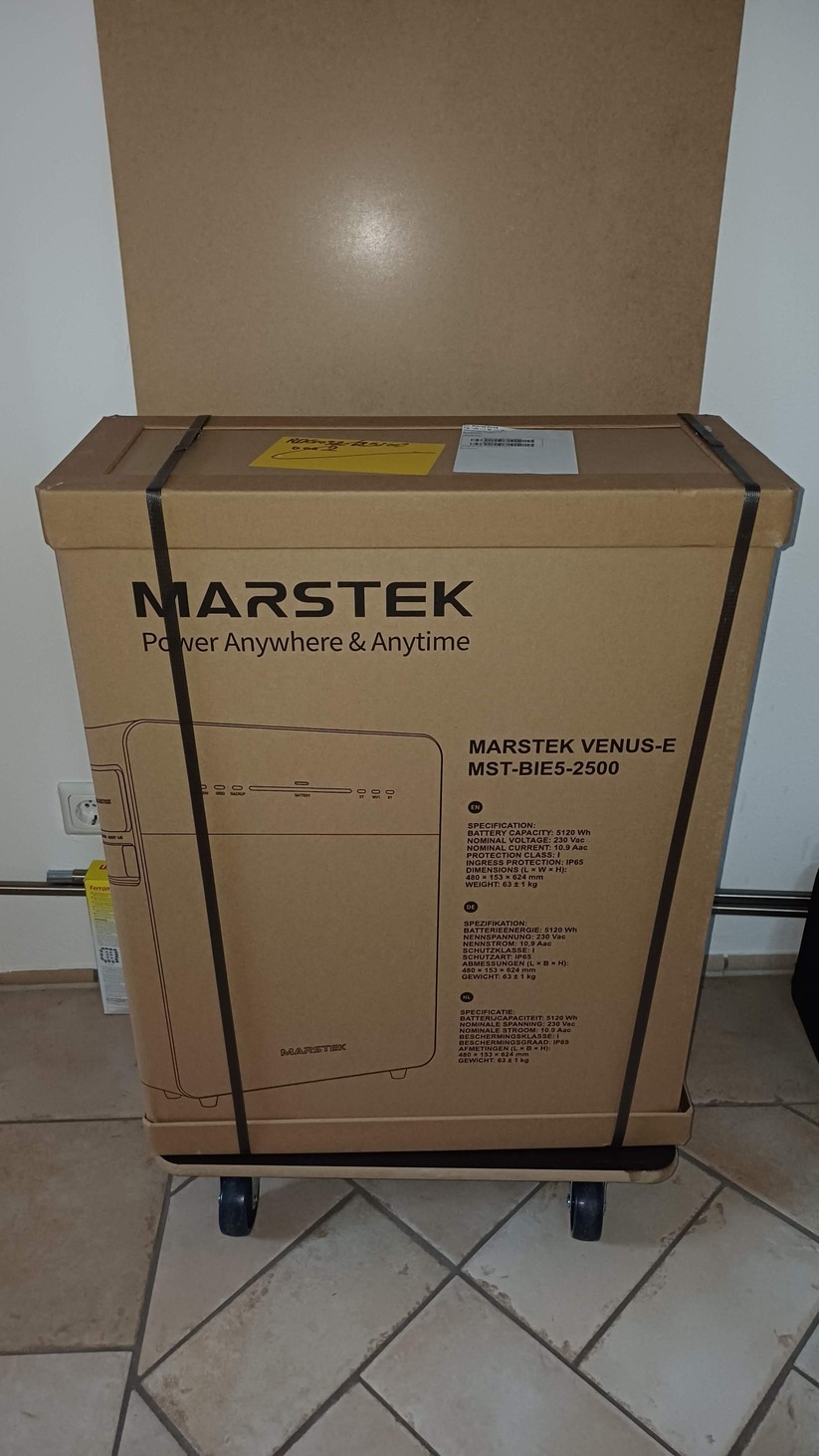Marstek Venus E 3.0 im Test: Der AC-gekoppelte Stromspeicher mit 5,12 kWh und 2,5 kWh Leistung unterstützt eine dynamische Einspeisung mithilfe eines Smart Meters.