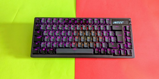 Asus Rog Azoth Wireless - Bilder