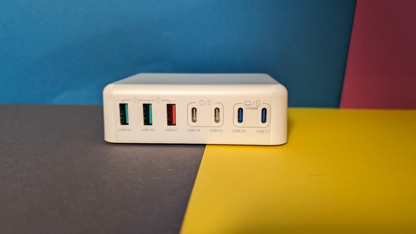 USB-C-Ladegerät mit 180 Watt und sieben Ports