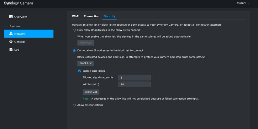 Die CC400W bietet auch einen Zugriff per Browser. Dort kann man sie auch auf Onvif umstellen, um sie etwa mit Hoem Assistant zu steuern. Allerdings steht sie in diesem Fall nicht mehr unter Synology Surveillance Station zur Verfügung, respektive die Einbindung per Onvif führt dort zu Verbindungsabbrüchen. 