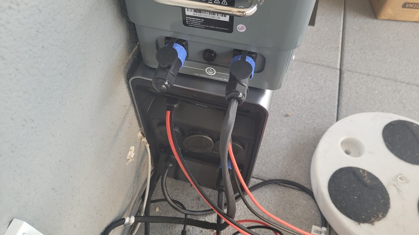  Stromspeicher mit 1 bis 6 kWh, auch als mobile Powerstation nutzbar