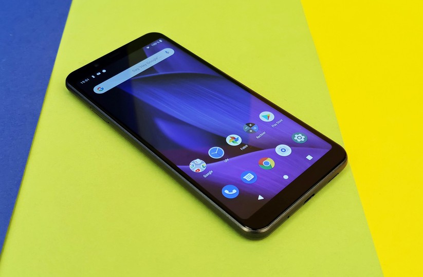 Unaufgeregtes Design beim Aquos V