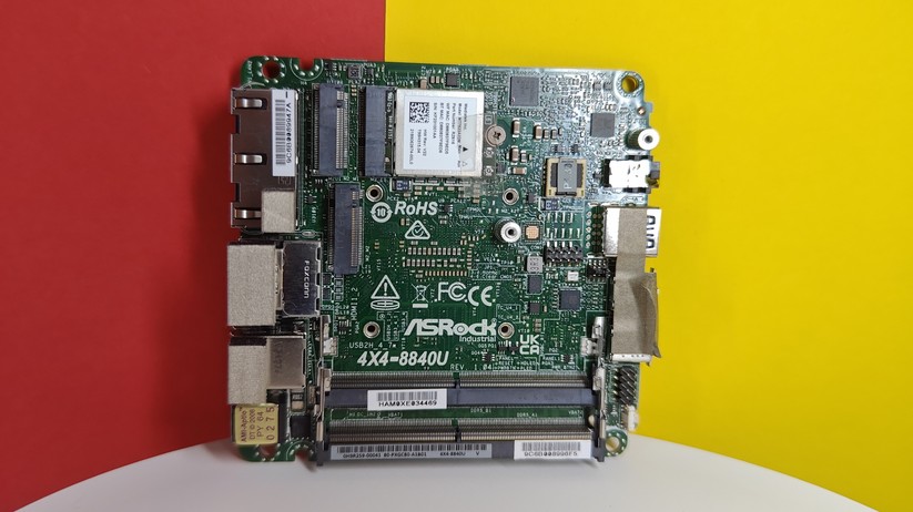 Tuxedo Nano Pro: Mini-PC mit AMD Ryzen und Tuxedo OS