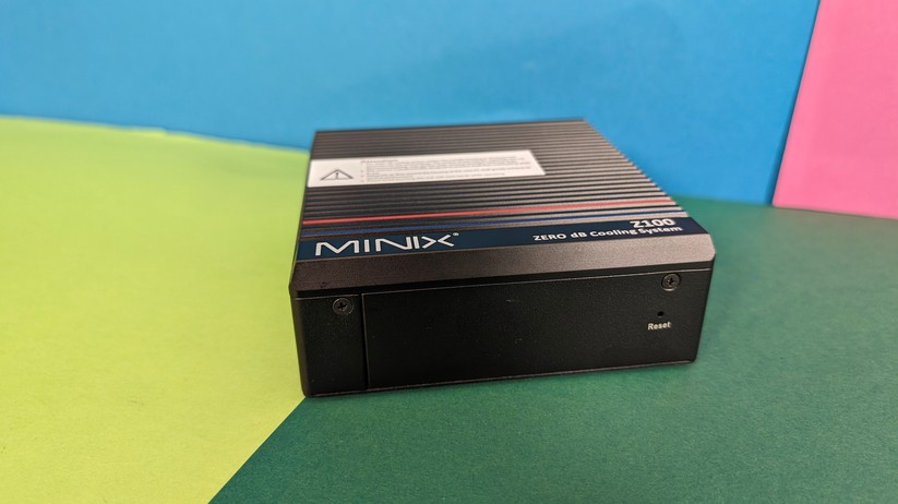 Mini-PC Minix Z100 im Test: Gehäuse und Anschlüsse