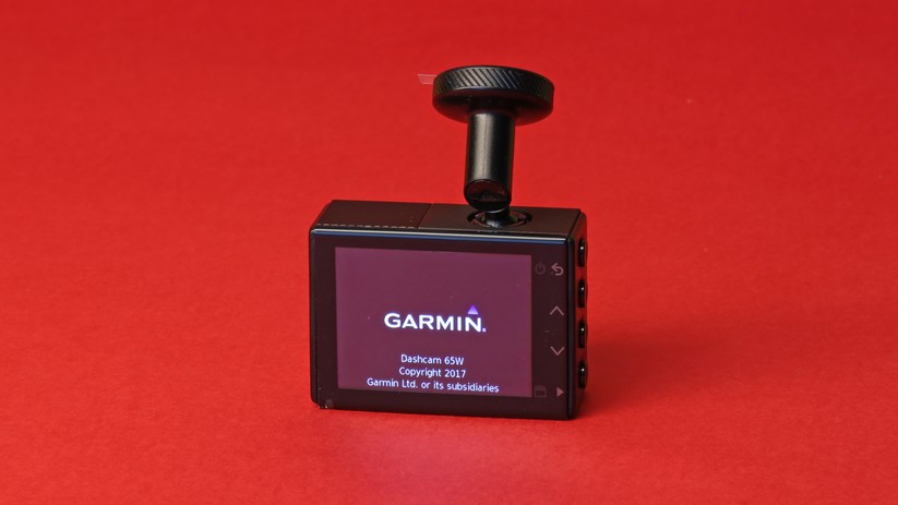 Die Bedienung geht einfach von der Hand. Wer möchte, kann auch per Sprachbefehl steuern.