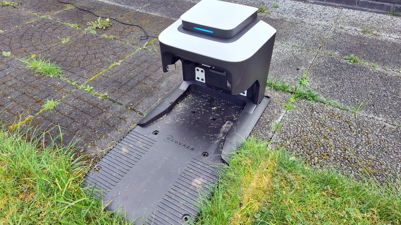 Ecovacs Goat G1