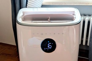 Mobile Klimaanlage Dreo AC318S im Test: Mit App, Fensterabdichtung & 7500 BTU