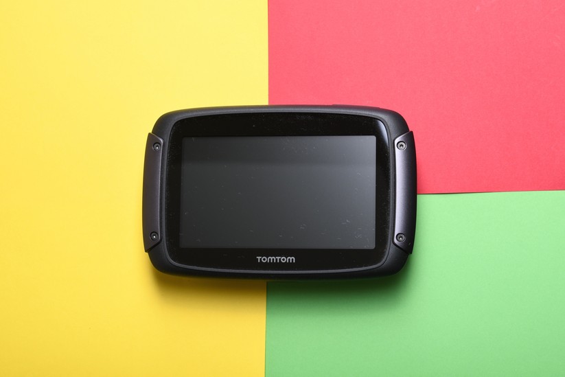 Das neue TomTom Rider 550 besitzt gegenüber dem Vorgängermodell einen schnelleren Quad-Core-Prozessors und eine WLAN-Schnittstelle. 