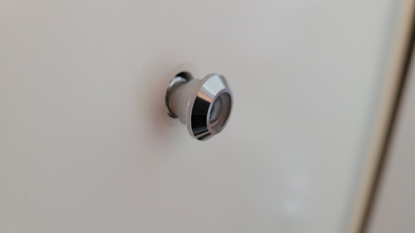 Türspion ausbauen, Ezviz CP4 montieren