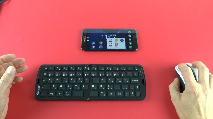 Mit Bluetooth-Maus und -Tastatur verbunden lassen sich auch längere Texte recht komfortabel auf einem Android-Gerät schreiben.