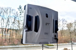 Test: Fensterputzroboter Hobot S7 Pro – schrubbt mit zwei Tüchern, ist aber laut