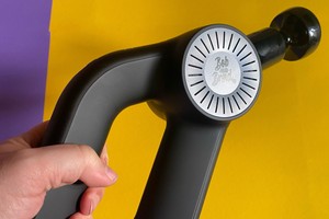 Bob and Brad D6 Ultra im Test: Profi-Massagepistole mit brachialem Gegendruck