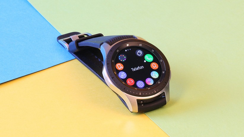 Die Galaxy Watch von Samsung überzeugt im Praxistest.