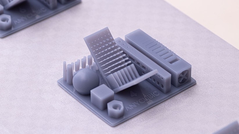 Selbst die winzigen Spitzen des RERF-Tests werden vom Anycubic Photon M5s ordentlich gedruckt.
