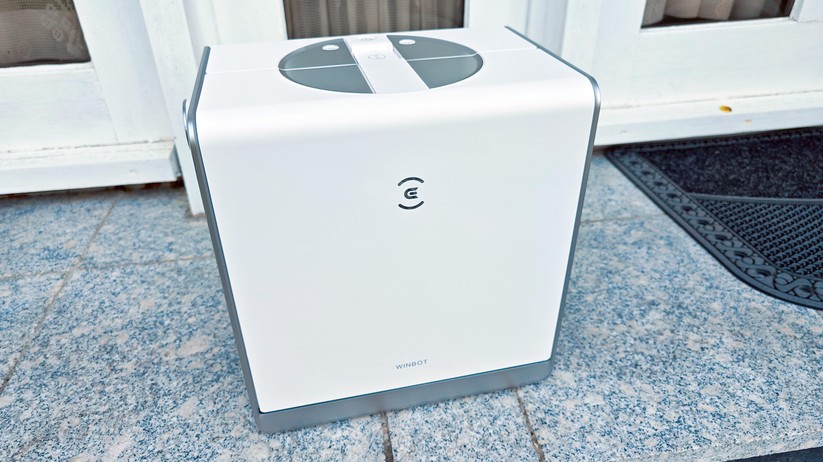 Ecovacs Winbot W2 Omni