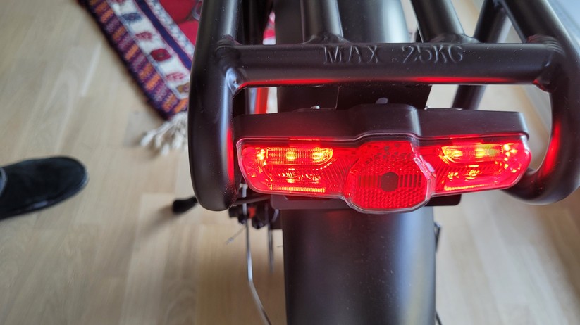  Faltbares E-Fatbike mit Doppelfederung und ergonomischer Sitzposition