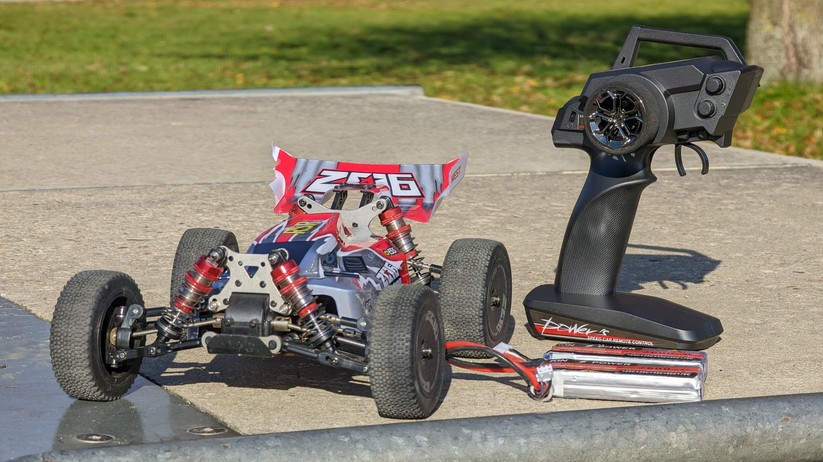 WL Toys 1/14 2.4G 4WD High Speed Racing RC Car