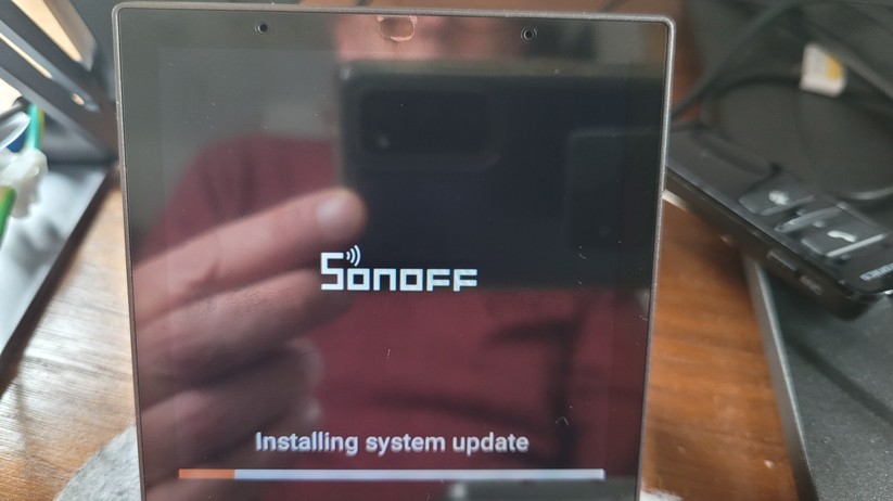 Sonoff NSPanel Pro: 4-Zoll-Touch-Display zur Steuerung von Smart-Home-Komponenten